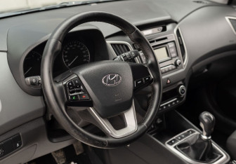 Подержанный автомобиль Hyundai Creta 2017 года (11 фото)