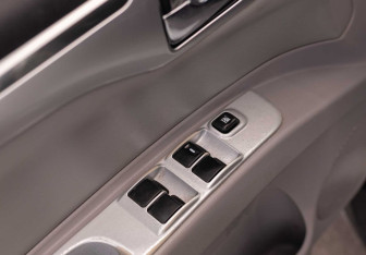 Подержанный автомобиль Mitsubishi Pajero Sport 2011 года (17 фото)