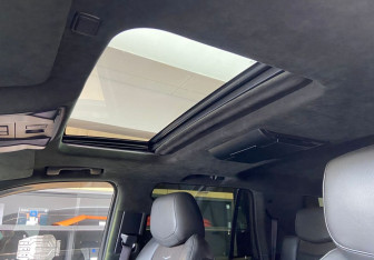 Подержанный автомобиль Cadillac Escalade Suv 2015 года (15 фото)