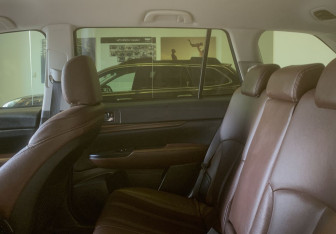 Подержанный автомобиль Subaru Outback Wagon 2014 года (8 фото)