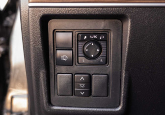 Подержанный автомобиль Toyota Land Cruiser Prado 2019 года (17 фото)