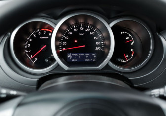 Подержанный автомобиль Suzuki Grand Vitara 2013 года (13 фото)