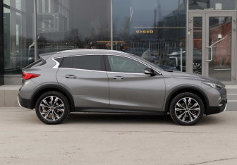 Подержанный автомобиль Infiniti QX30 2018 года (4 фото)