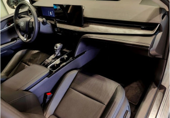 Новый Toyota Camry Sedan 2025 (10 фото)