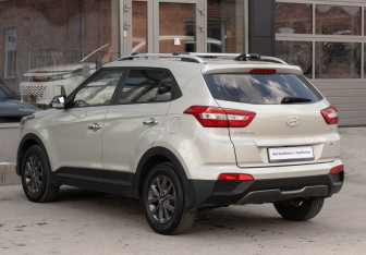 Подержанный автомобиль Hyundai Creta 2020 года (7 фото)