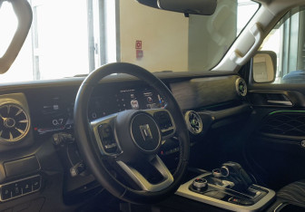 Подержанный автомобиль Tank 300 2023 года (11 фото)