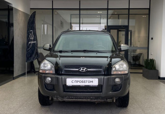 Подержанный автомобиль Hyundai Tucson 2006 года (2 фото)