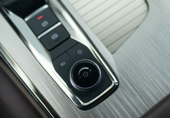 Подержанный автомобиль Exeed VX 2023 года (19 фото)