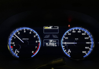 Подержанный автомобиль Subaru Levorg 2016 года (12 фото)