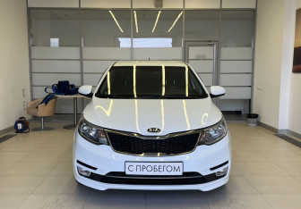 Подержанный автомобиль Kia Rio Sedan 2016 года (2 фото)