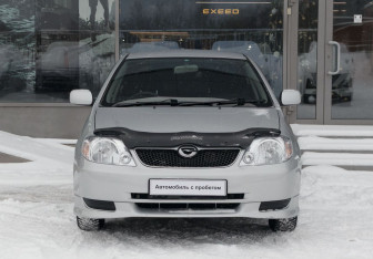 Подержанный автомобиль Toyota Corolla Hatchback 2001 года (2 фото)