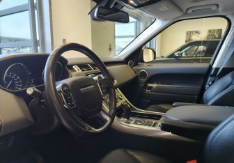 Подержанный автомобиль Land Rover Range Rover Sport 2015 года (7 фото)