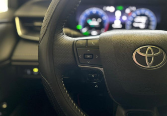 Подержанный автомобиль Toyota Camry Sedan 2024 года (15 фото)