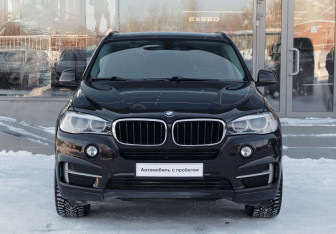 Подержанный автомобиль BMW X5 2017 года (2 фото)