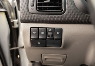 Подержанный автомобиль Subaru Forester Suv 2005 года (16 фото)