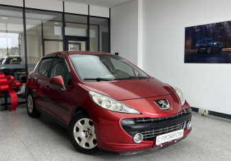 Подержанный автомобиль Peugeot 207 Hatchback 2008 года (3 фото)