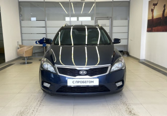 Подержанный автомобиль Kia Ceed Wagon 2011 года (3 фото)