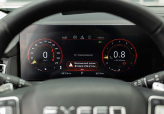 Подержанный автомобиль Exeed VX 2023 года (13 фото)