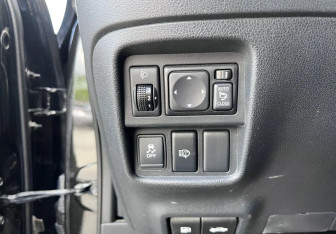Подержанный автомобиль Nissan Juke 2013 года (18 фото)
