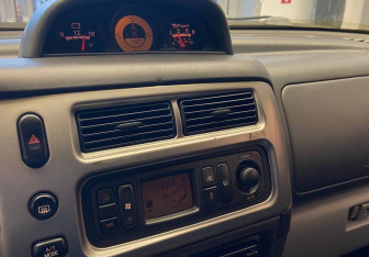 Подержанный автомобиль Mitsubishi Pajero Sport 2006 года (14 фото)