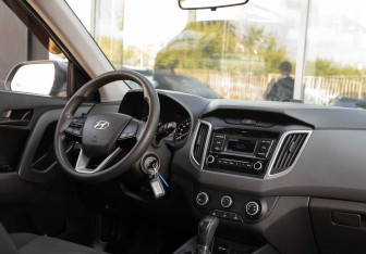 Подержанный автомобиль Hyundai Creta 2020 года (10 фото)