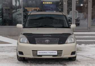 Подержанный автомобиль Toyota Opa 2001 года (2 фото)