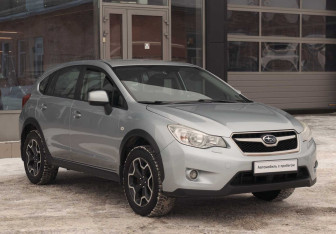 Подержанный автомобиль Subaru XV 2012 года (3 фото)