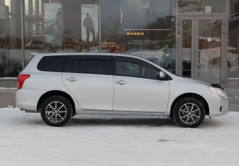 Подержанный автомобиль Toyota Corolla Wagon 2007 года (4 фото)