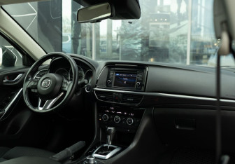 Подержанный автомобиль Mazda 6 Sedan 2012 года (10 фото)