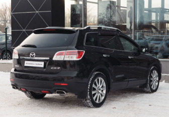 Подержанный автомобиль Mazda CX-9 2008 года (5 фото)