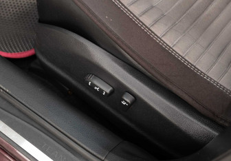 Подержанный автомобиль Nissan Teana 2010 года (19 фото)