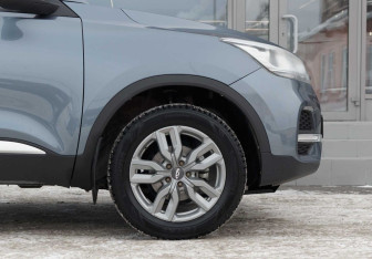 Подержанный автомобиль Chery Tiggo 4 2020 года (9 фото)