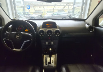 Подержанный автомобиль Opel Antara 2010 года (8 фото)