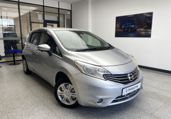 Подержанный автомобиль Nissan Note 2015 года (4 фото)