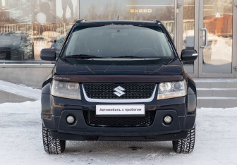 Подержанный автомобиль Suzuki Grand Vitara 2010 года (2 фото)