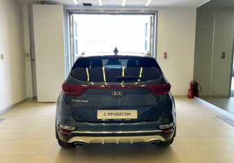 Подержанный автомобиль Kia Sportage 2021 года (6 фото)