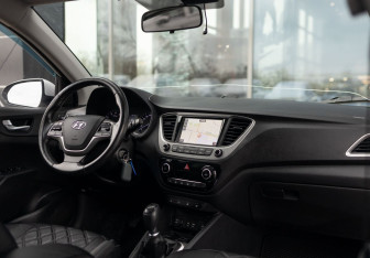 Подержанный автомобиль Hyundai Solaris Sedan 2017 года (10 фото)