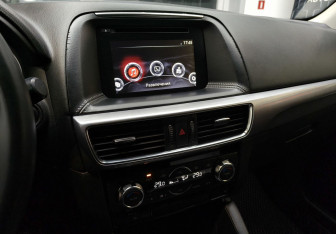 Подержанный автомобиль Mazda CX-5 2015 года (11 фото)