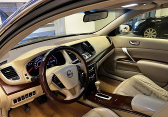 Подержанный автомобиль Nissan Teana 2008 года (15 фото)