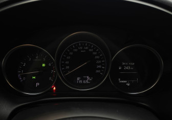 Подержанный автомобиль Mazda CX-5 2014 года (10 фото)