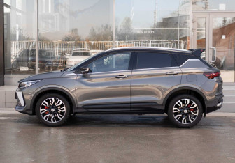 Подержанный автомобиль Geely Coolray 2024 года (8 фото)