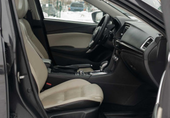 Подержанный автомобиль Mazda 6 Sedan 2013 года (21 фото)