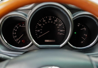 Подержанный автомобиль Lexus RX 2004 года (12 фото)