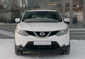 Подержанный автомобиль Nissan Qashqai 2018 года (2 фото)