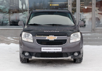 Подержанный автомобиль Chevrolet Orlando 2012 года (2 фото)