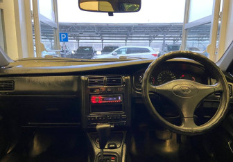 Подержанный автомобиль Toyota Corona Sedan 1993 года (9 фото)