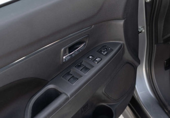 Подержанный автомобиль Mitsubishi ASX 2021 года (16 фото)