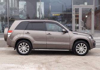 Подержанный автомобиль Suzuki Grand Vitara 2012 года (4 фото)