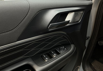 Подержанный автомобиль Tank 300 2023 года (15 фото)