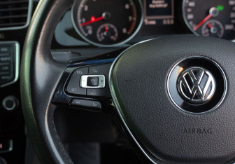 Подержанный автомобиль Volkswagen Golf Wagon 2013 года (12 фото)